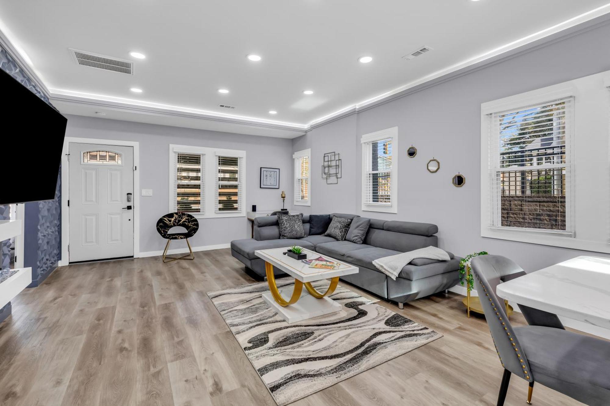 Spacious House In Charlotte